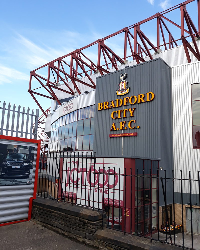 Keeping Bradford City’s Claret and Amber Kits Clean This Autumn 8