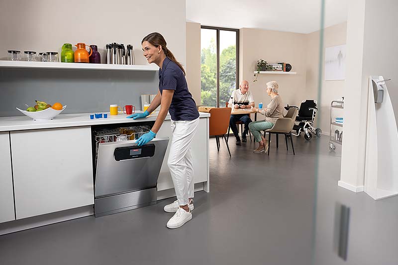 commercial-dishwasher-benefits-3 1